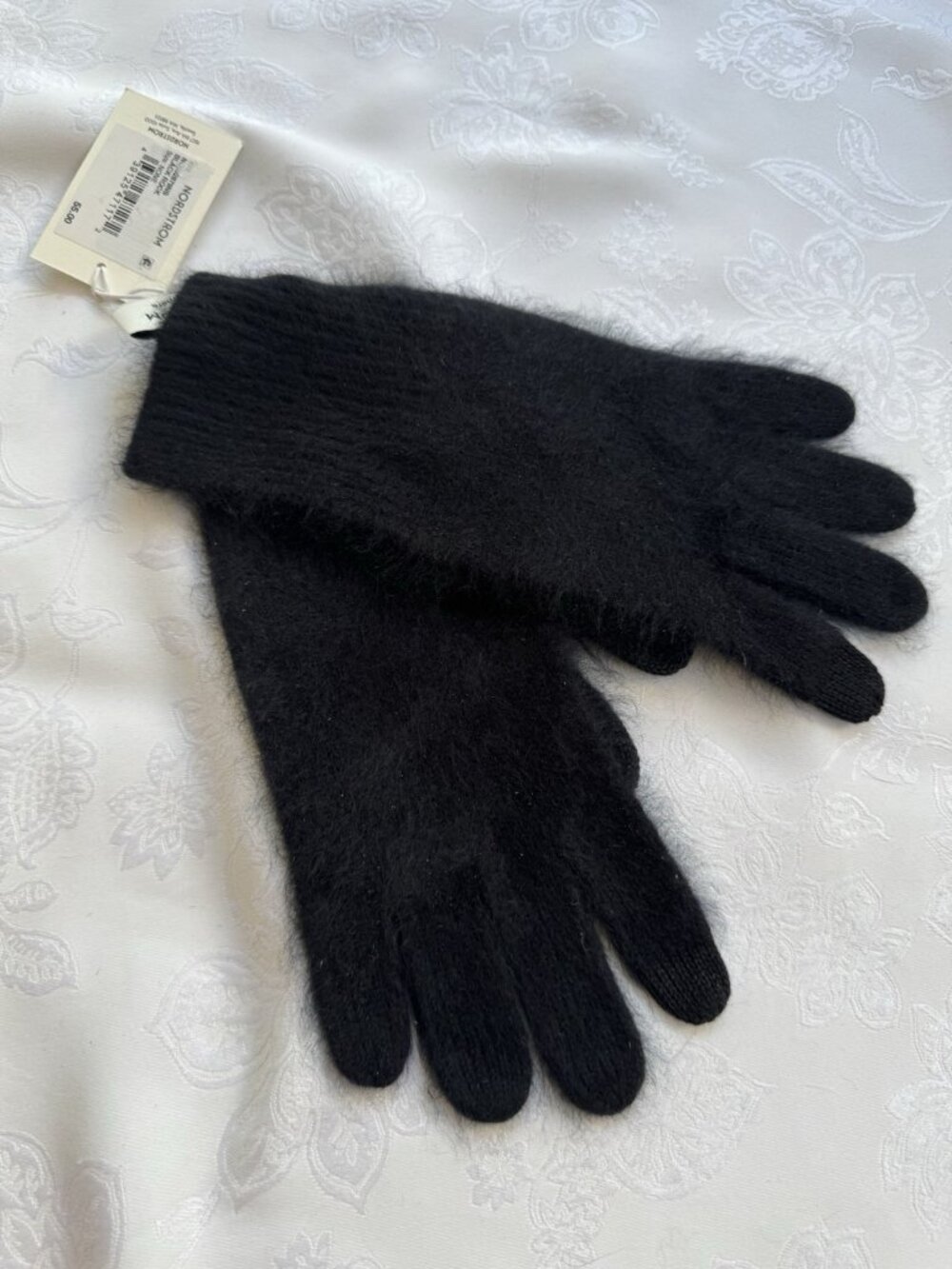 Nordstrom Women's Black Fuzzy Knit 100% Cashmere Gloves NEW